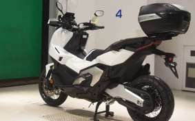 HONDA X-ADV 750 2026 RH21
