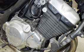 SUZUKI GSX250FX 2020 ZR250C