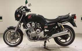 HONDA CB750 GEN 2 2018 RC42