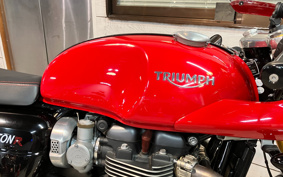 TRIUMPH THRUXTON 1200R 2017 DAD72H