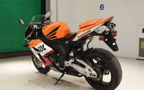HONDA CBR1000RR 2005 SC57