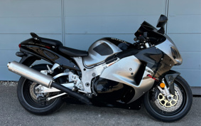 SUZUKI GSX1300R HAYABUSA 2002 GW71A