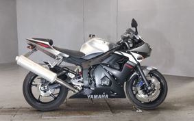 YAMAHA YZF-R6 2003 RJ05