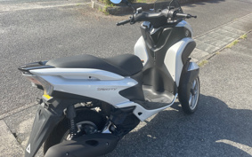 YAMAHA TRICITY 125 SE82J