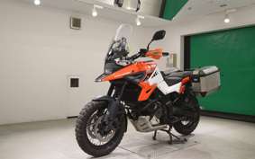 SUZUKI Vｽﾄﾛｰﾑ1050XT 2021