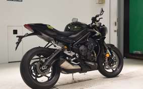 TRIUMPH STREET TRIPLE RS 2025