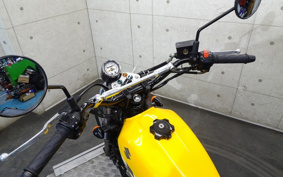 SUZUKI GLASS TRACKER BIG BOY NJ4DA