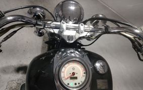 YAMAHA DRAGSTAR 1100 CLASSIC 2005 VP13J