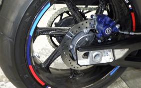 BMW M1000R 2024
