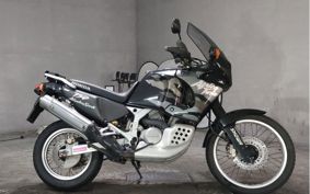 HONDA AFRICA TWIN 750 RD07