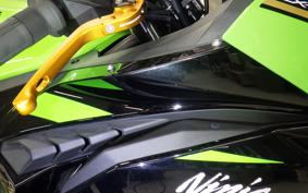 KAWASAKI ZX-25R ZX250E