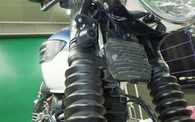 TRIUMPH BONNEVILLE T100 2016