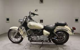 YAMAHA DRAGSTAR 250 VG02J