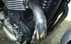 TRIUMPH BONNEVILLE T100 2016