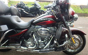 HARLEY HARLEY FLHTCUSE1800CVO 2013 PR8
