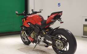 DUCATI STREETFIGHTER V4 S 2021