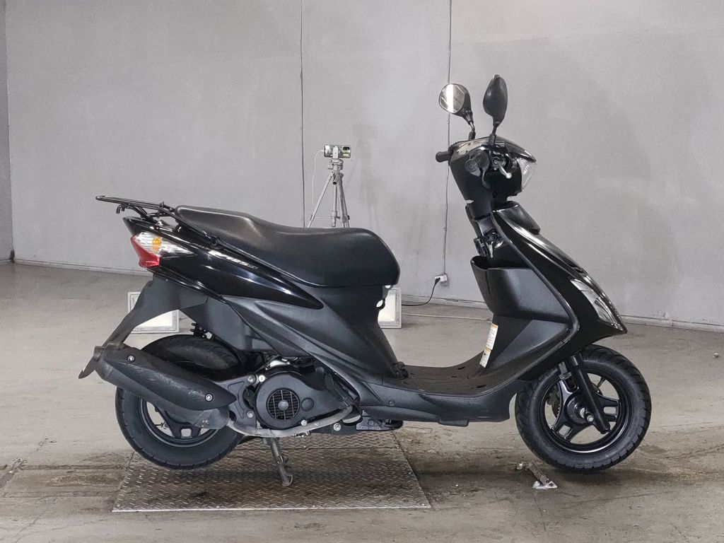 Фото Suzuki ADDRESS V125 с японского аукциона
