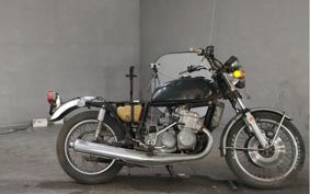 SUZUKI GT750 GT750