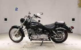 YAMAHA DRAGSTAR 250 VG02J