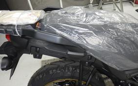 SUZUKI DL650 ( V-Strom 650 ) XTA 2025 C733M