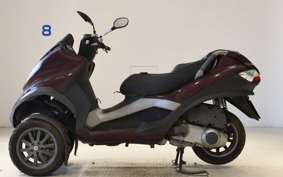 PIAGGIO MP3 250