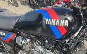 YAMAHA XJ550