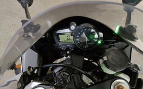 YAMAHA YZF-R1 RN09