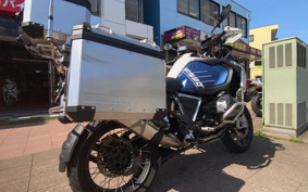 BMW R1250GS ADVENTURE 2024 0M11