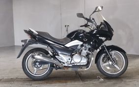 SUZUKI GSR250S GJ55D