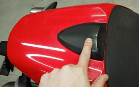 DUCATI MONSTER 696 2010