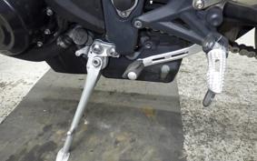 TRIUMPH STREET TRIPLE 85 2013
