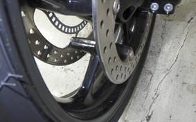 TRIUMPH TRIDENT 660 2025