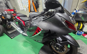 SUZUKI Hayabusa 2022 EJ11A