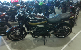 KAWASAKI Z900RS 2025 ZR900K