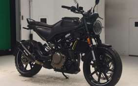 HUSQVARNA SVARTPILEN 250