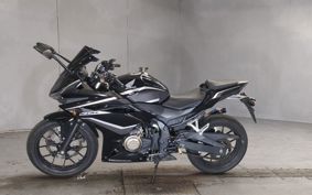 HONDA CBR400R NC47