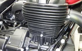 MOTO GUZZI V7 STONE 2023