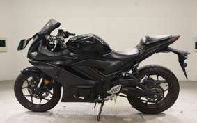 YAMAHA YZF-R25 A 2004 RG74J