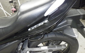 SUZUKI GSR250