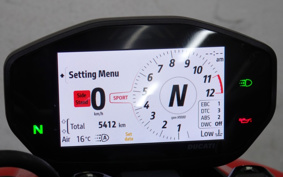 DUCATI STREETFIGHTER V2 2022 3F00