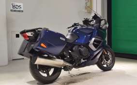 TRIUMPH TROPHY 1215 SE 2013