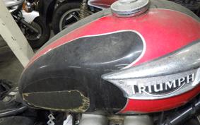 TRIUMPH ボンネビ