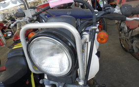 SUZUKI DJEBEL 200 (DR200SE) SH42A
