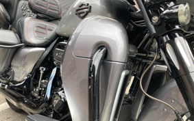 HARLEY FLHTKSE CVO 2019 TEH