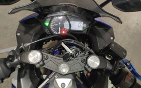 YAMAHA YZF-R25 RG10J