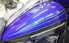 HARLEY FLTRUSE1800CVO 2015