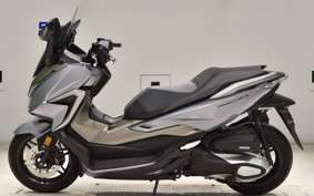 HONDA FORZA 250 MF15