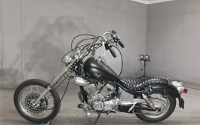 YAMAHA VIRAGO 250 3DM