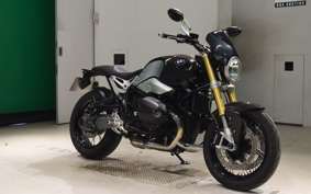 BMW R NINE T 2014