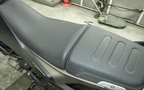 HUSQVARNA SVARTPILEN 401 2023